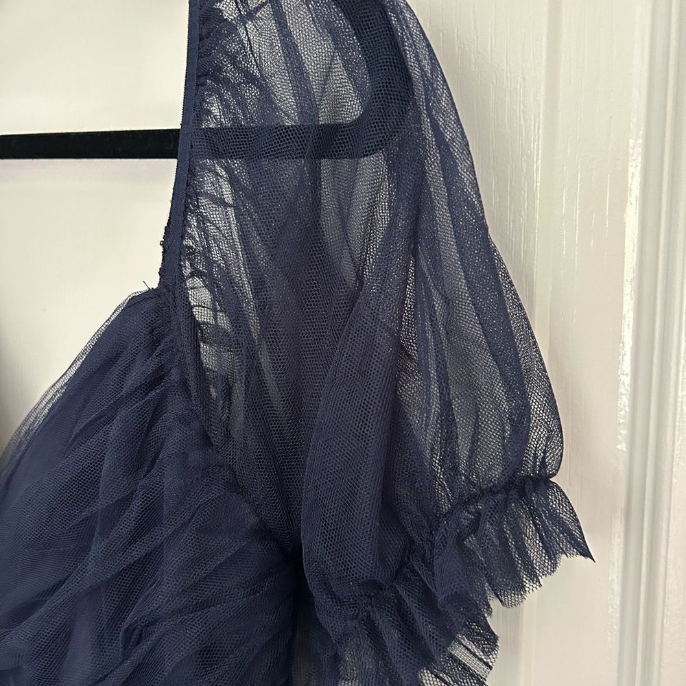 Lulus Romantic Navy Tulle Pleated Puff Sleeve Midi Dress Medium New with Tag - Picture 7 of 13